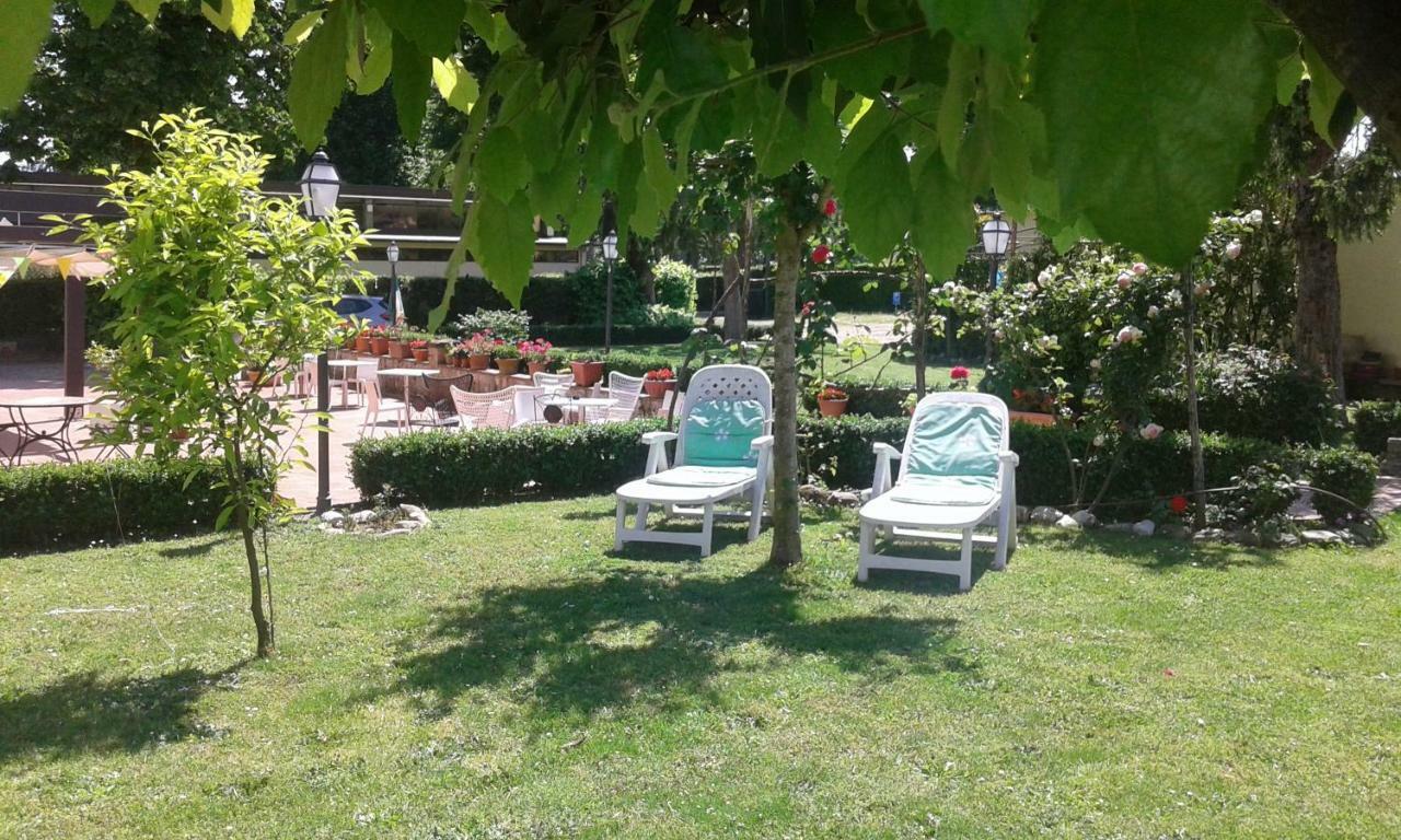 Bed and Breakfast Casale Dei Cento Acri Florenz Exterior foto