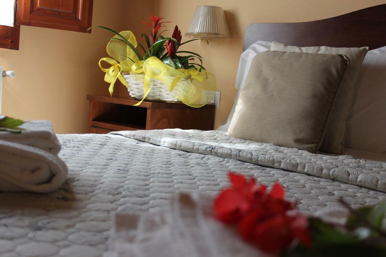 Bed and Breakfast Casale Dei Cento Acri Florenz Exterior foto